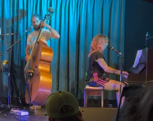 Ruth Power and Odhran Devlin at Raglan Vine 2026